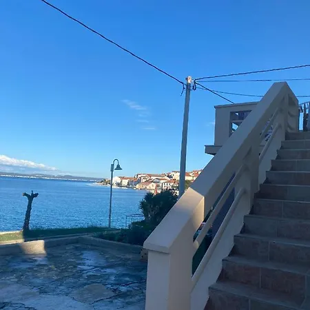 Ana Apartmán