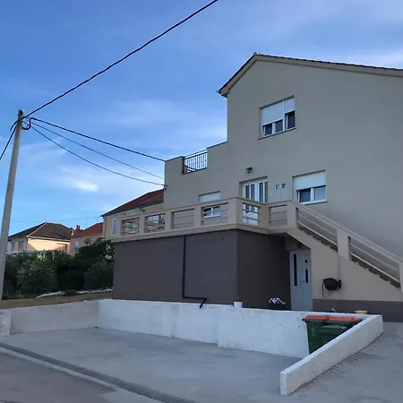 Apartment Ana *